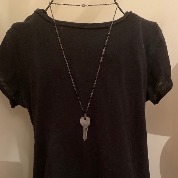 NWOT Altar’d state Faith is the Key necklace - Picture 4 of 5